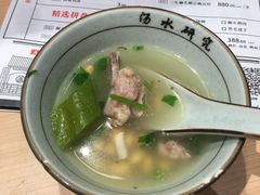 例汤-狮头牌卤味研究所·卤味饭(花城汇南区店)