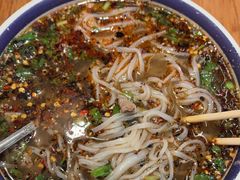 -云阿蛮云南生烫牛肉米线(奉贤路店)