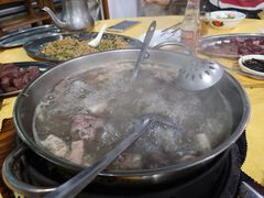 -五洞培记山庄·鲜牛肉火锅