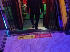 -路边边.炒菜烧烤.音乐餐厅(良乡长虹店)