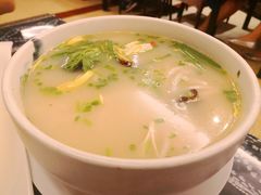 过桥米线-蝴蝶泉宾馆-中餐厅