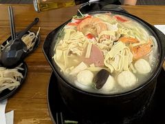 -丽虹云南过桥米线(兴工街店)