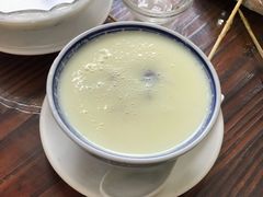 香滑凤凰奶-周大娘牛乳(旧寨古村总店)