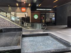-瑞虹新天地月亮湾