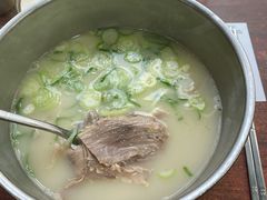 牛肉雪浓汤-神仙雪浓汤(明洞店)