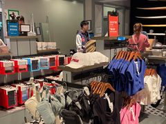 -Hollister(天环广场店)