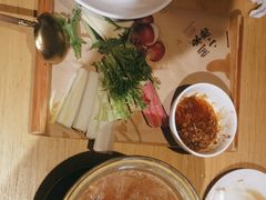 -关东小磨东北菜(上海长风大悦城店)