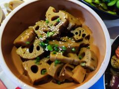 卤藕-巴厘龙虾·榜首油焖大虾(音乐学院·沿江酒馆店)