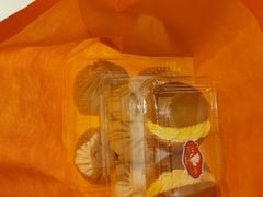 -白玉兰食品甜凤店(合生汇店)