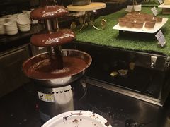 -唐拉雅秀酒店-西锦汇空中BBQ·思创餐厅