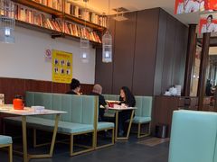 -阿瓦山寨·湘菜现炒·剁椒鱼头王(咸阳总店)