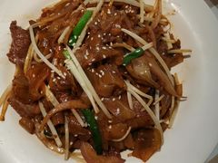 -新大咀港式茶餐厅(宝山万达店)