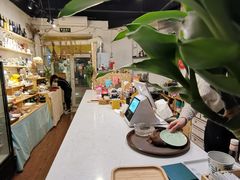 -84那年咖啡馆(李沧万达店)