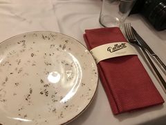 -奥斯特牛排馆(美第奇宫店)