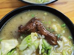 -花溪巷牛肉粉(泉城路店)