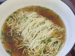 -百年老字号·观振兴蟹黄面·三虾面·苏式面(观前街富仁坊巷店)