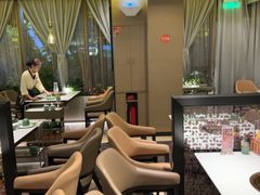 -润园四季椰子鸡火锅(卓越INTOWN店)