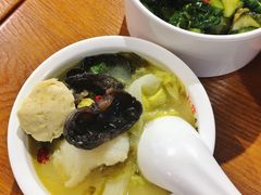 -周鱼小馆石锅酸菜鱼(活力汇店)