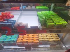 -HappyMiss花满楼·鲜花饼·鲜花茶·伴手礼(上海环球港店)