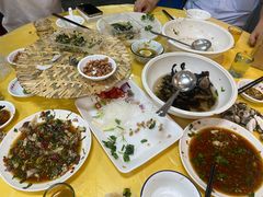 -官塘陈记鱼生·潮汕砂锅粥·牛肉火锅(潮枫路总店)