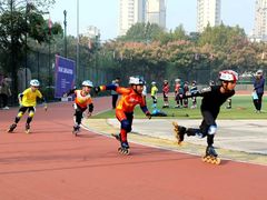 -悦动体能篮球羽毛球网球(三里河店)