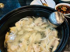 -东椰·海南椰子鸡火锅(朝阳门店)