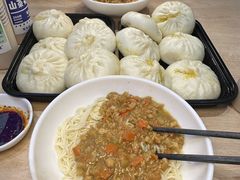 -李与白包子铺(桐梓林店)