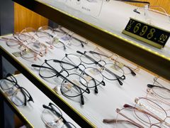 -优医视平价眼镜蔡司依视路折扣工厂店(十里堡店)