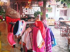 -东巴婆婆云南鱼豆花火锅(大东门店)