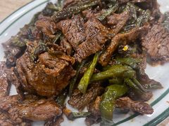 干辣椒炒牛肉-喜来苑