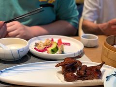 港式炸乳鸽-宴会中心