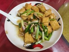 肉丝焖豆腐-伟记牛蹄(道滘店)