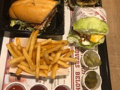 -The Habit Burger Grill 哈比特汉堡(复兴soho店)