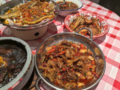 -笨豆腐居民楼菜馆•江西小炒(天津开发区店)