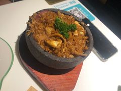 石锅肥肠炒饭-撒椒·四川江湖菜(西单大悦城店)