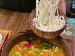 -良米山·云南野生菌过桥米线(上海首店)