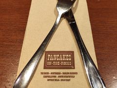 -Pancakes on the rocks(Darling Harbour)