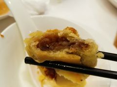 碳烧蜜汁叉烧酥-广州酒家(文昌总店)