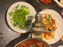 -万重锦·人文川菜馆(骡马市店)