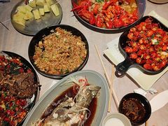 -巴厘龙虾·榜首油焖大虾(音乐学院·沿江酒馆店)