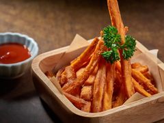 -8PINTS八品脱·日料·烧鸟·精酿小酒馆(莘庄店)