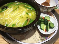-妈妈故事米线(市府恒隆店)