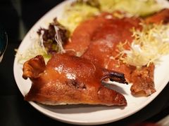 烤乳猪-三号黄浦会Canton Table