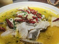 金汤酸菜鱼-张家卫·阳江菜·小海鲜(肥婆湾桥店)