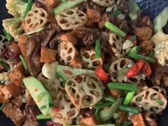 -李东农庄(中南百草园地标店)