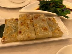 香煎萝卜糕-颐东国宴大酒店