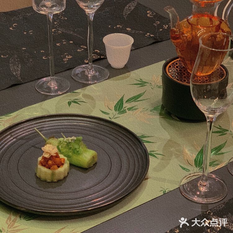 在杭州❗️这家店把每道菜都做成了艺术品🌸