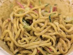 -黑八私房老北京炸酱面