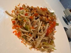 凉拌皇帝鲑鱼皮-丽轩中餐厅(广州丽思卡尔顿酒店)