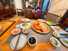 -小天鹅火锅·一线江景洪鼎旗舰店(洪崖洞店)